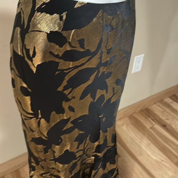 Banana Republic Factory LAMÉ TIERED MAXI SKIRT - Picture 5 of 7